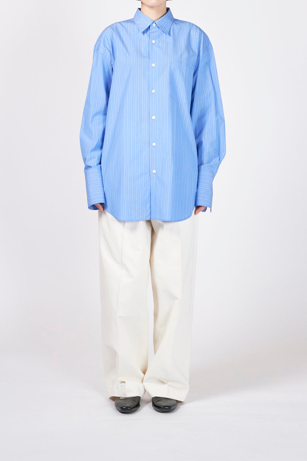 [新品] SUVIN HIGH COUNT CLOTH STRIPE 半袖シャツ AURALEEのブルー Suvin High Count Cloth ストライプ シャツがセール中