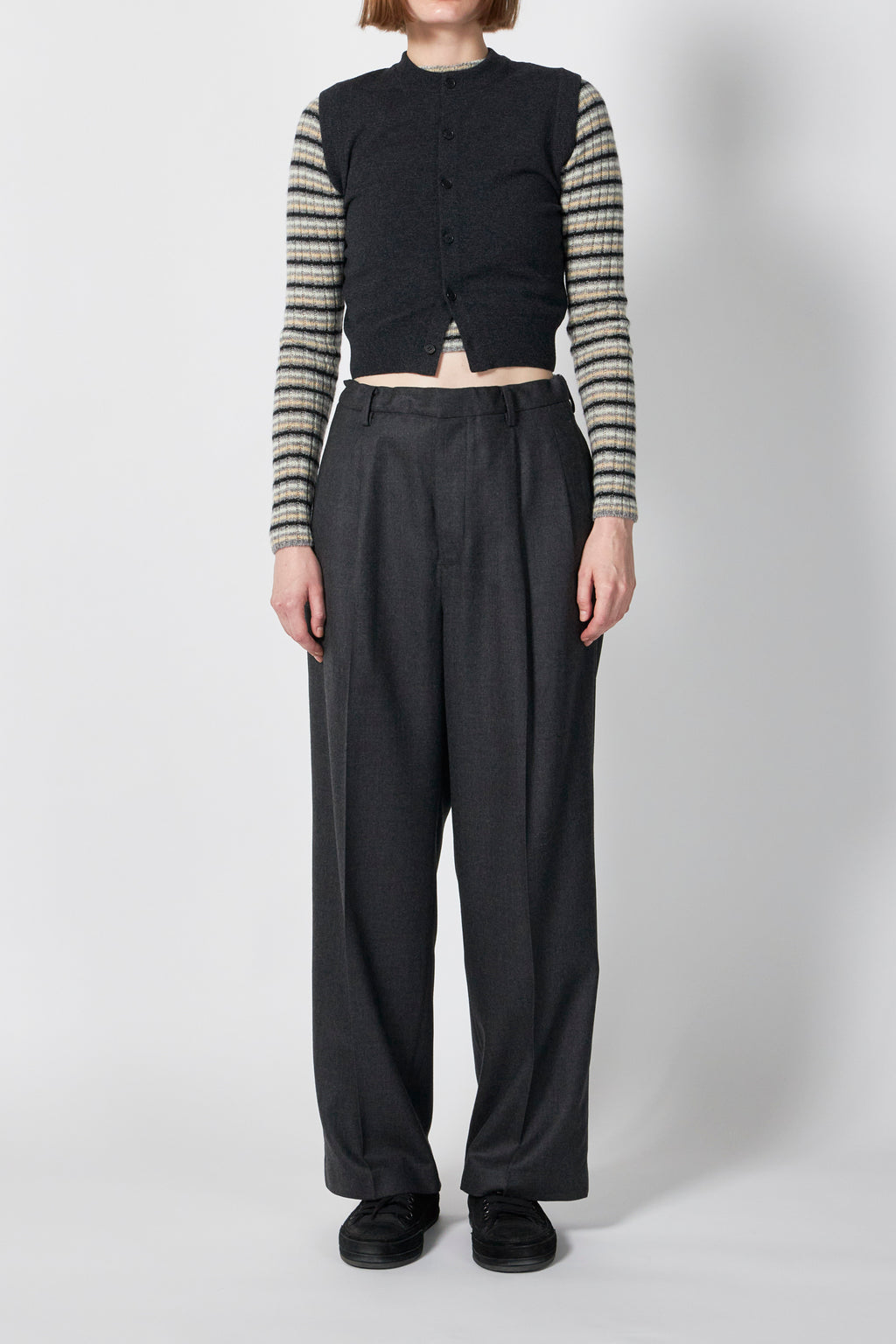 アパルトモン　High twist yarn vest ブラック アパルトモン High twist yarn vest ブラック - メルカリ