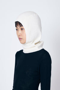 FITTED WOOL HOOD