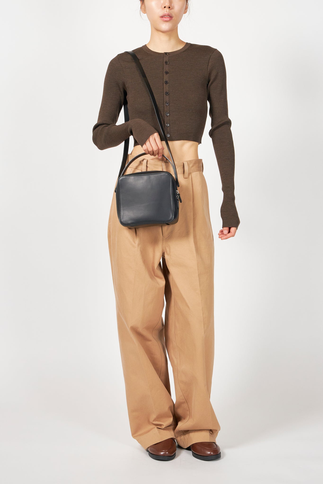 LEATHER SHOULDER BAG MADE BY AETA