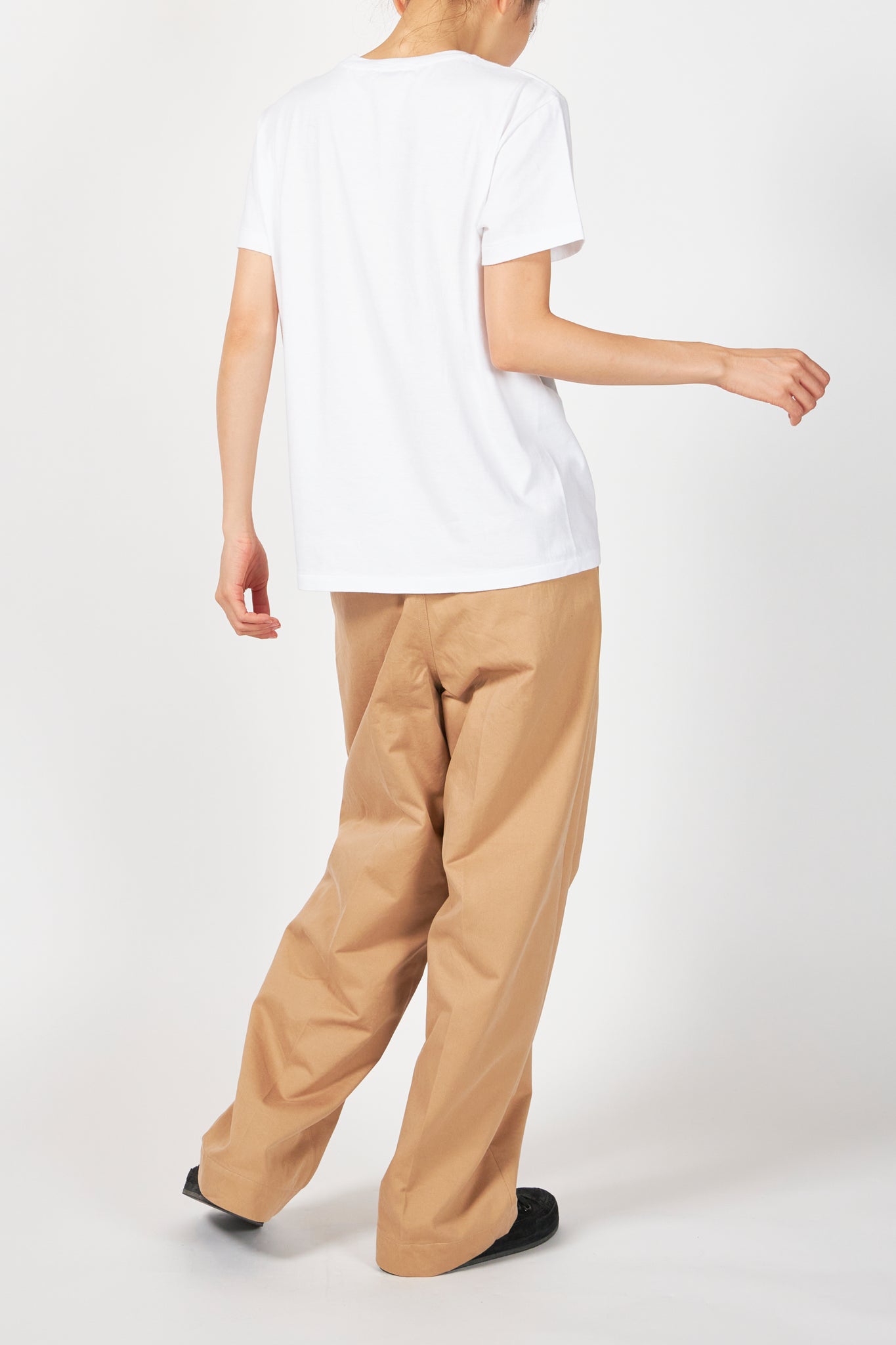 SEAMLESS CREW NECK TEE