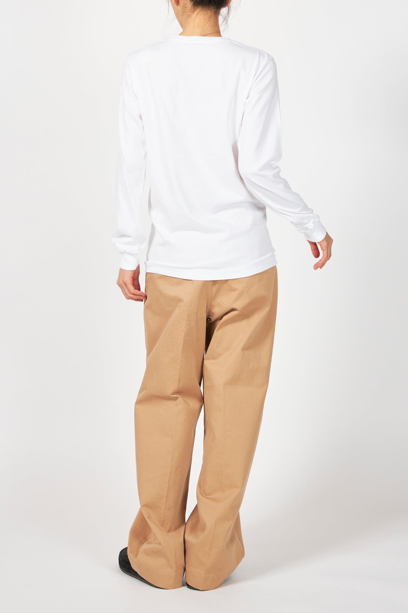 SEAMLESS L/S TEE – ATELIERMO