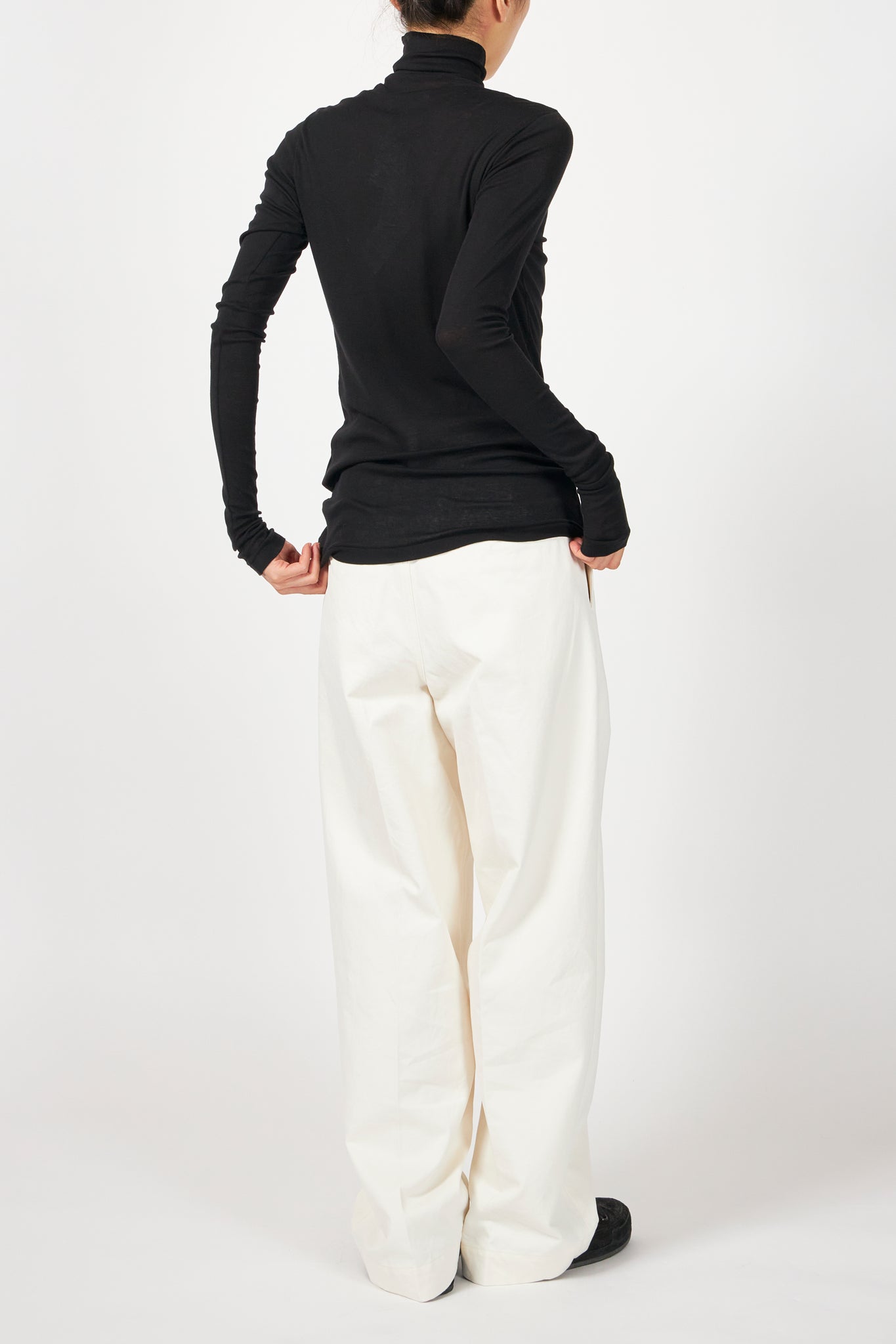 SUPER HIGH GAUGE SHEER RIB TURTLE NECK L/S TEE