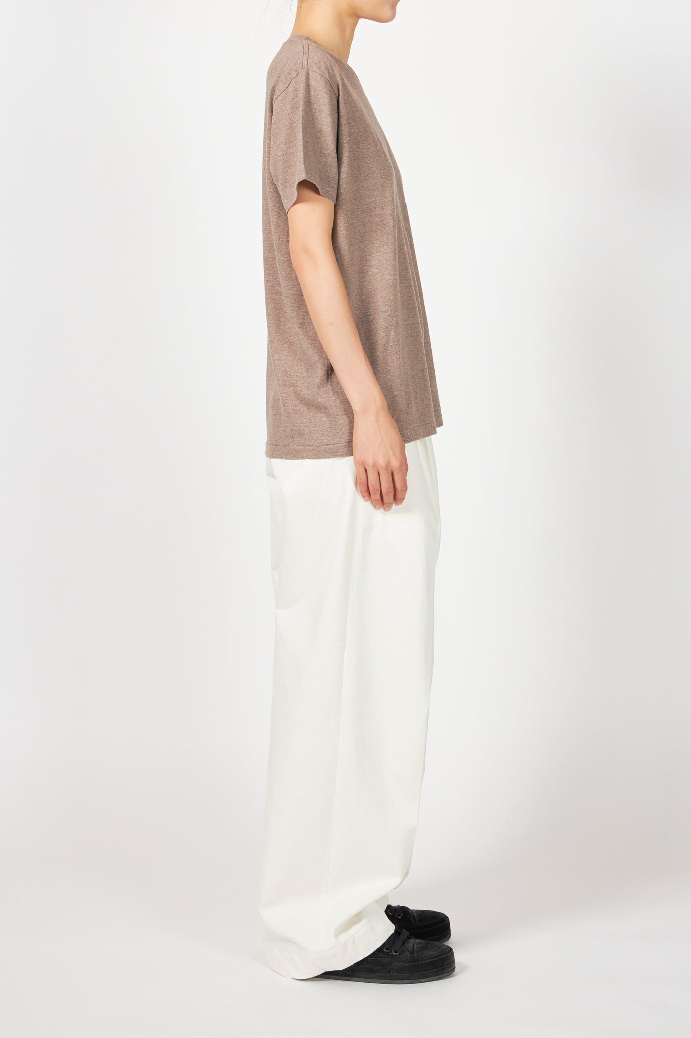 SEAMLESS CREW NECK TEE