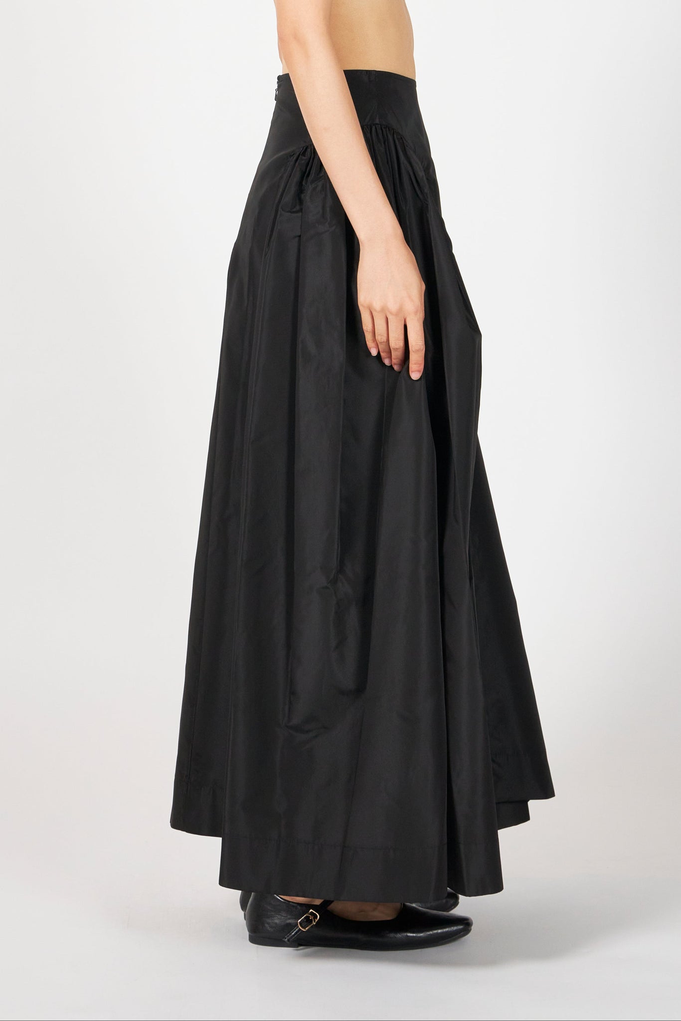 HIP DETAIL BIND SKIRT