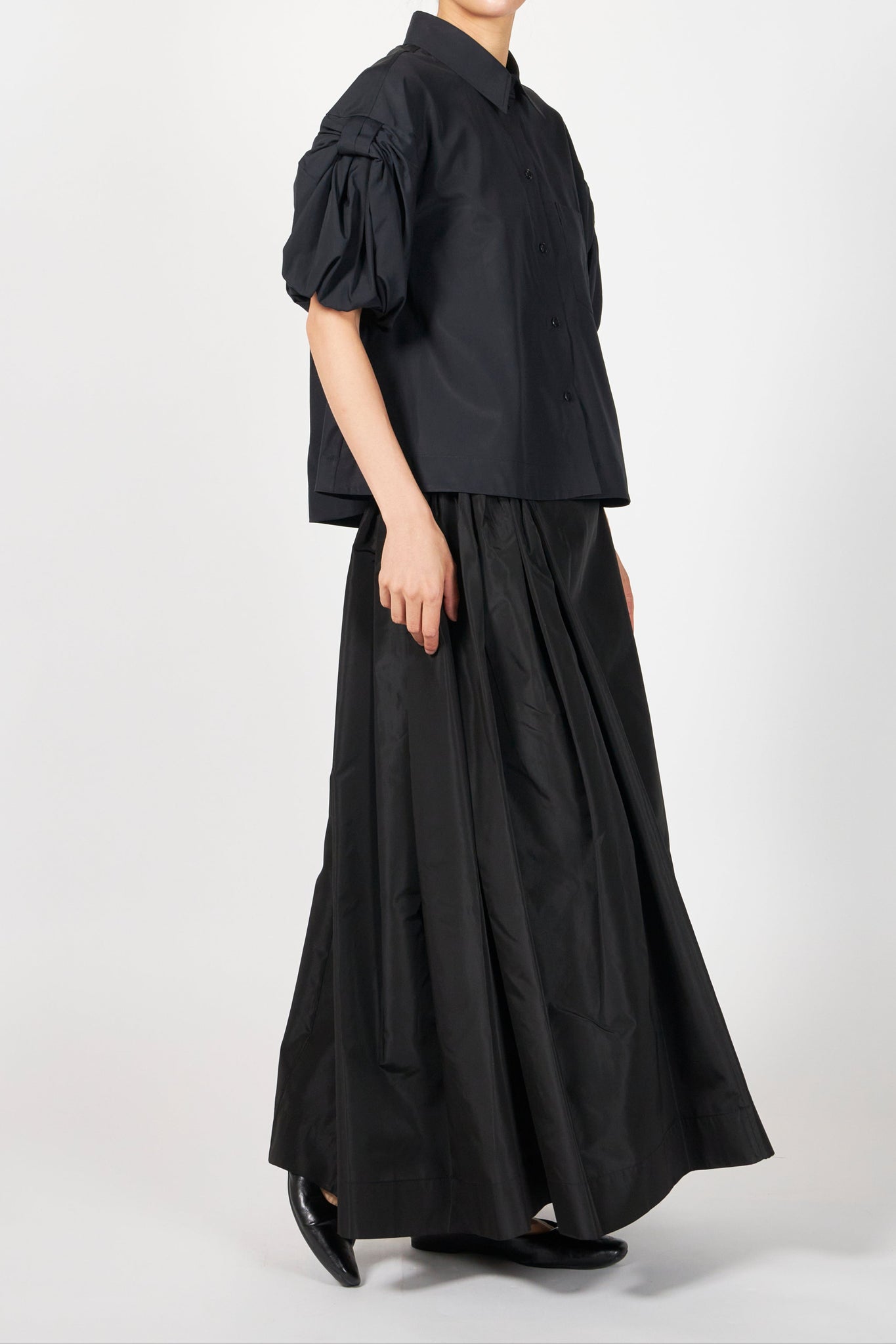 CROPPED PUFF BOW SLEEVE SHIRT