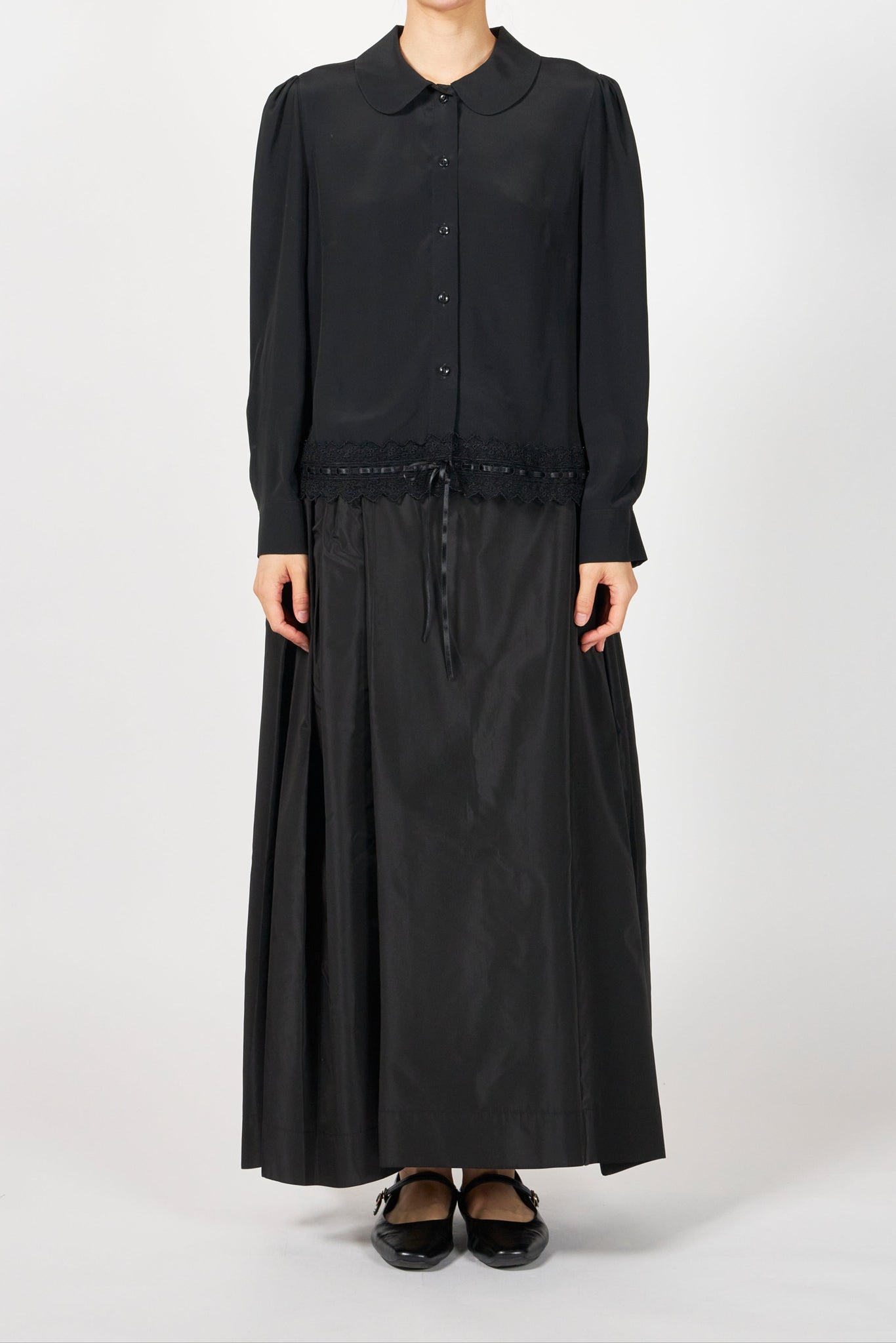 CROPPED RIBBON TRIM ROUND COLLAR SHIRT