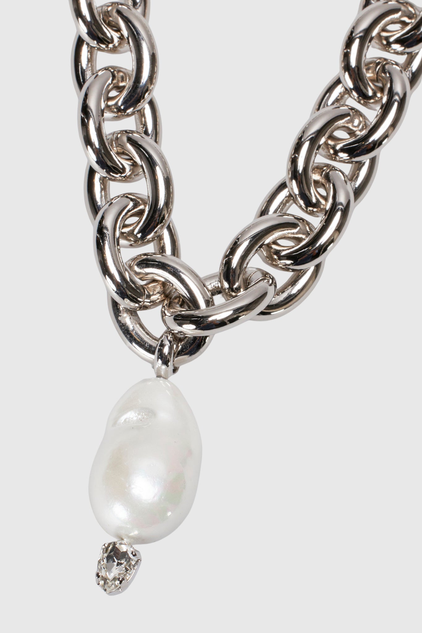 CHAIN NECKLACE W/ PEARL & CRYSTAL PENDANT