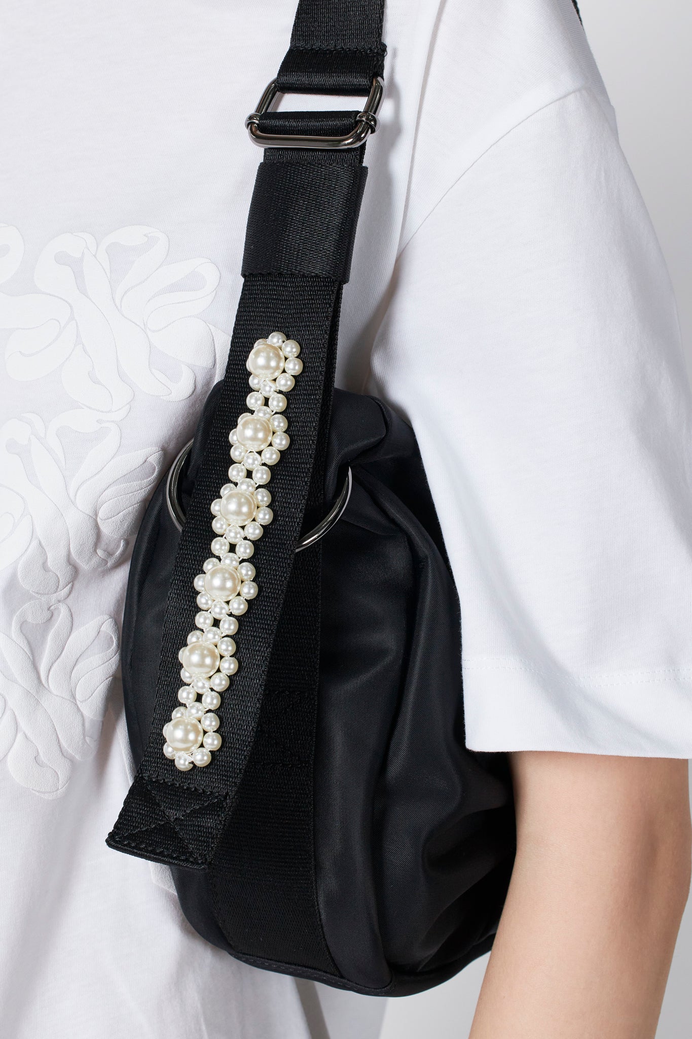MINI SLING BOW BAG W/ EMB – ATELIERMO