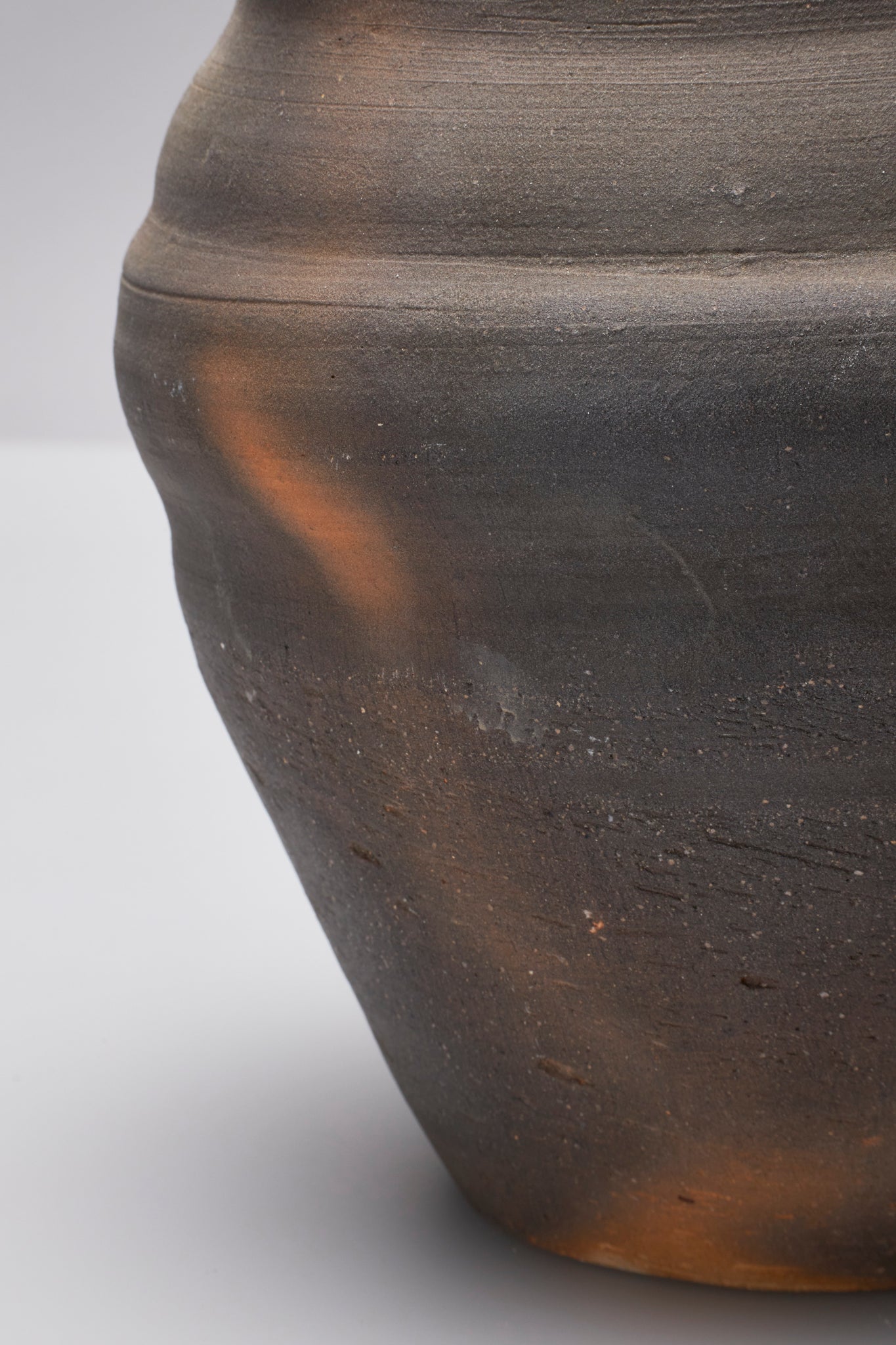 田宮亜紀｜窯変炭化水差し｜CARBONIZATION PITCHER