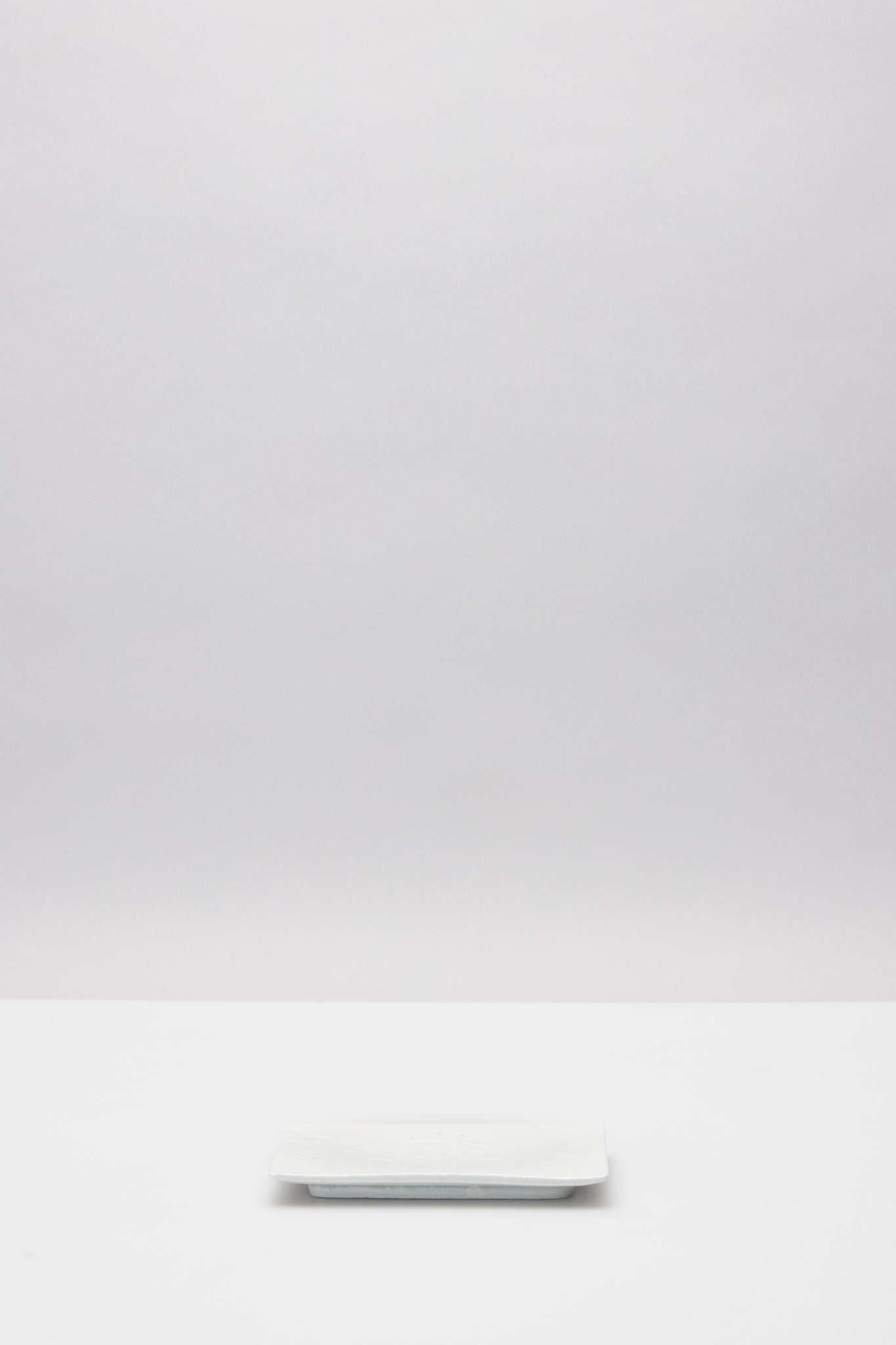 馬場 光二郎｜白磁型打猪目繋リム角皿｜SQUARE PLATE