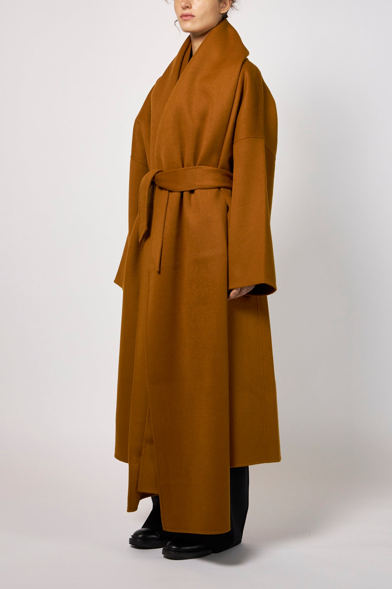 Julie scarf caramel – ATELIERMO