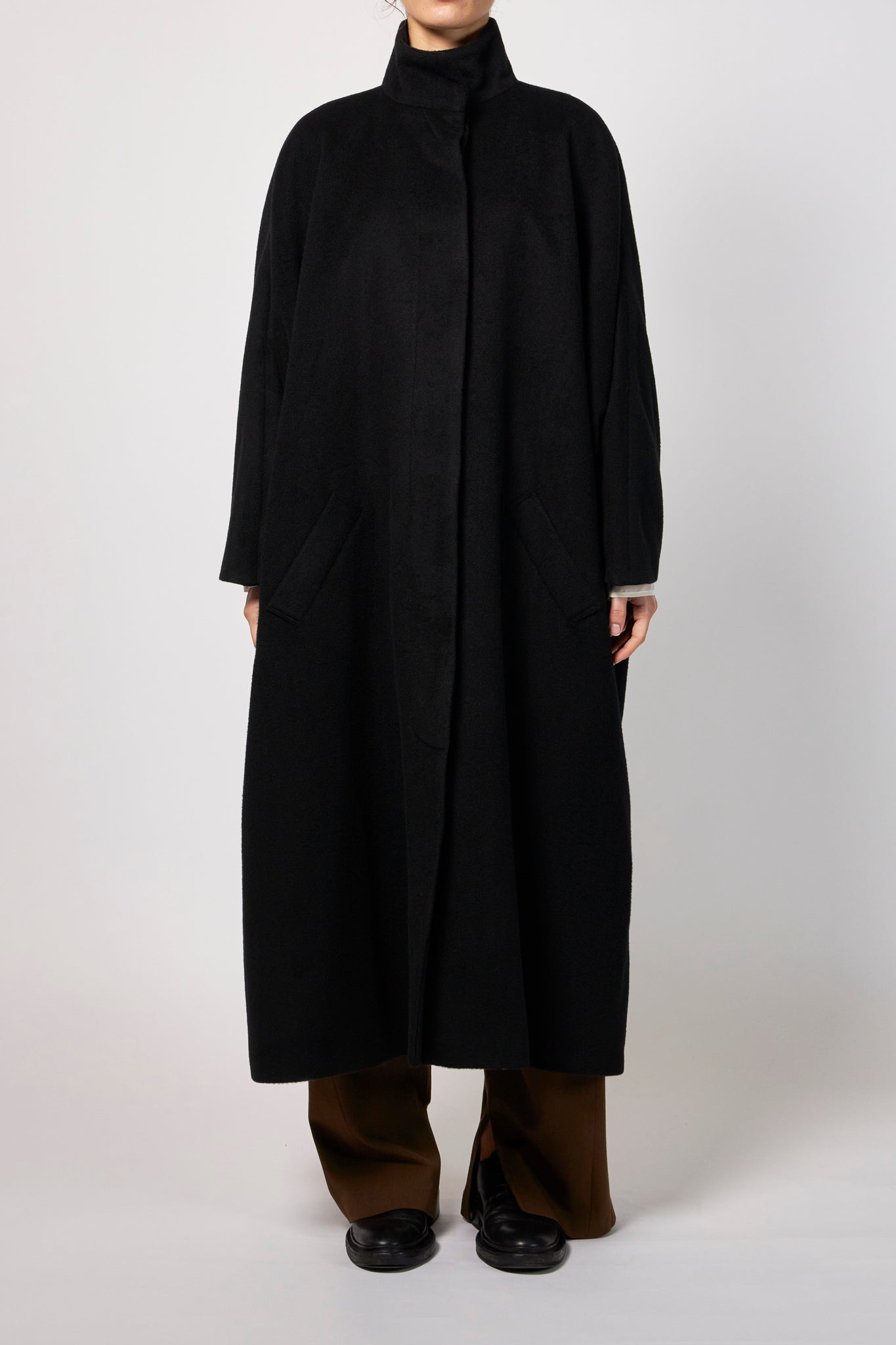 Sahara coat black cashmere