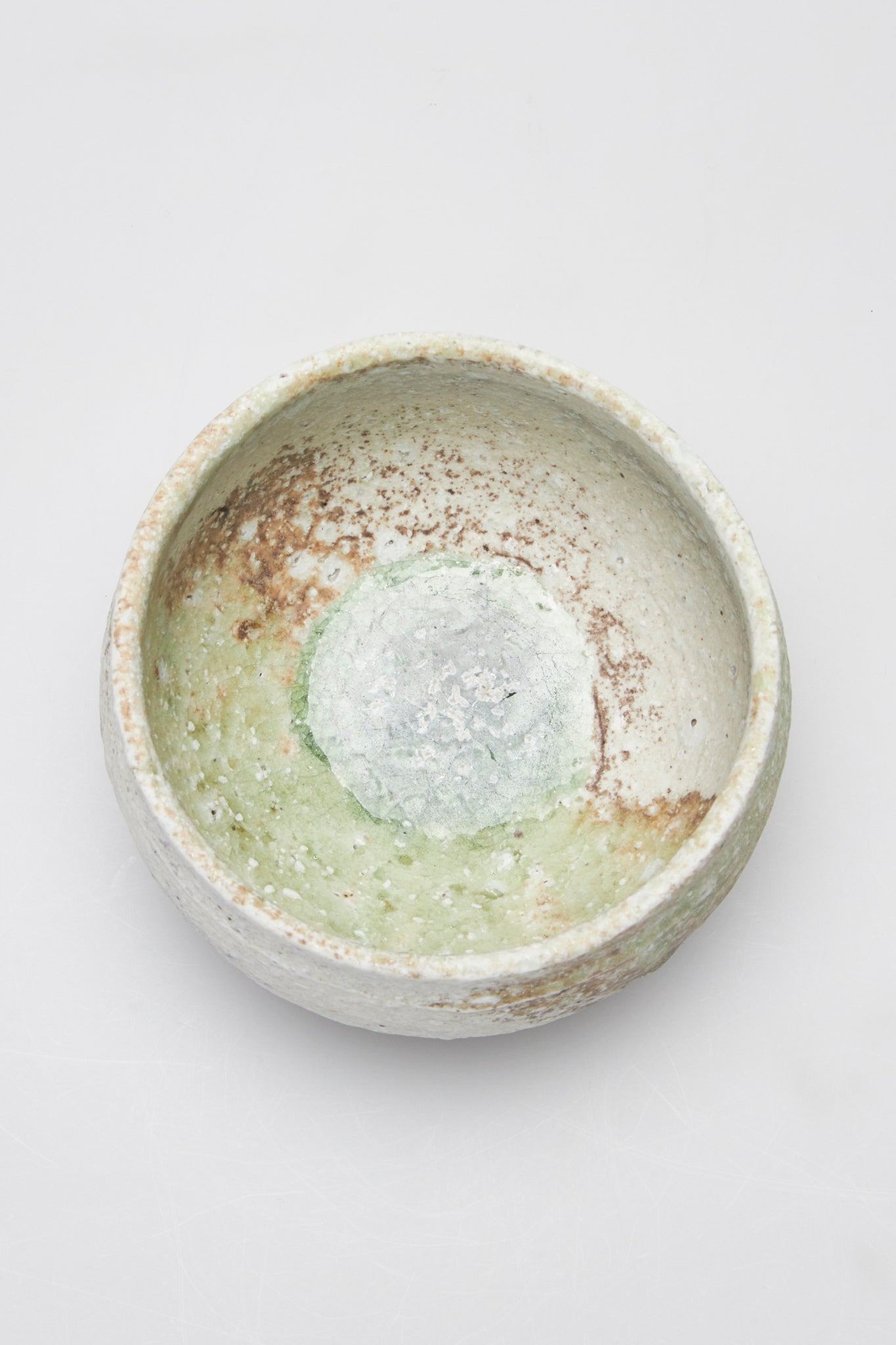 辻村 唯｜NATURAL ASH GLAZE WINE CUP LARGE – ATELIERMO
