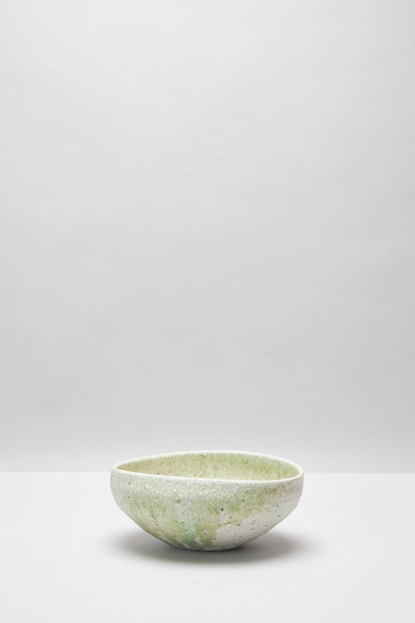 辻村 唯｜NATURAL ASH GLAZE MUKOZUKE BOWL LARGE – ATELIERMO