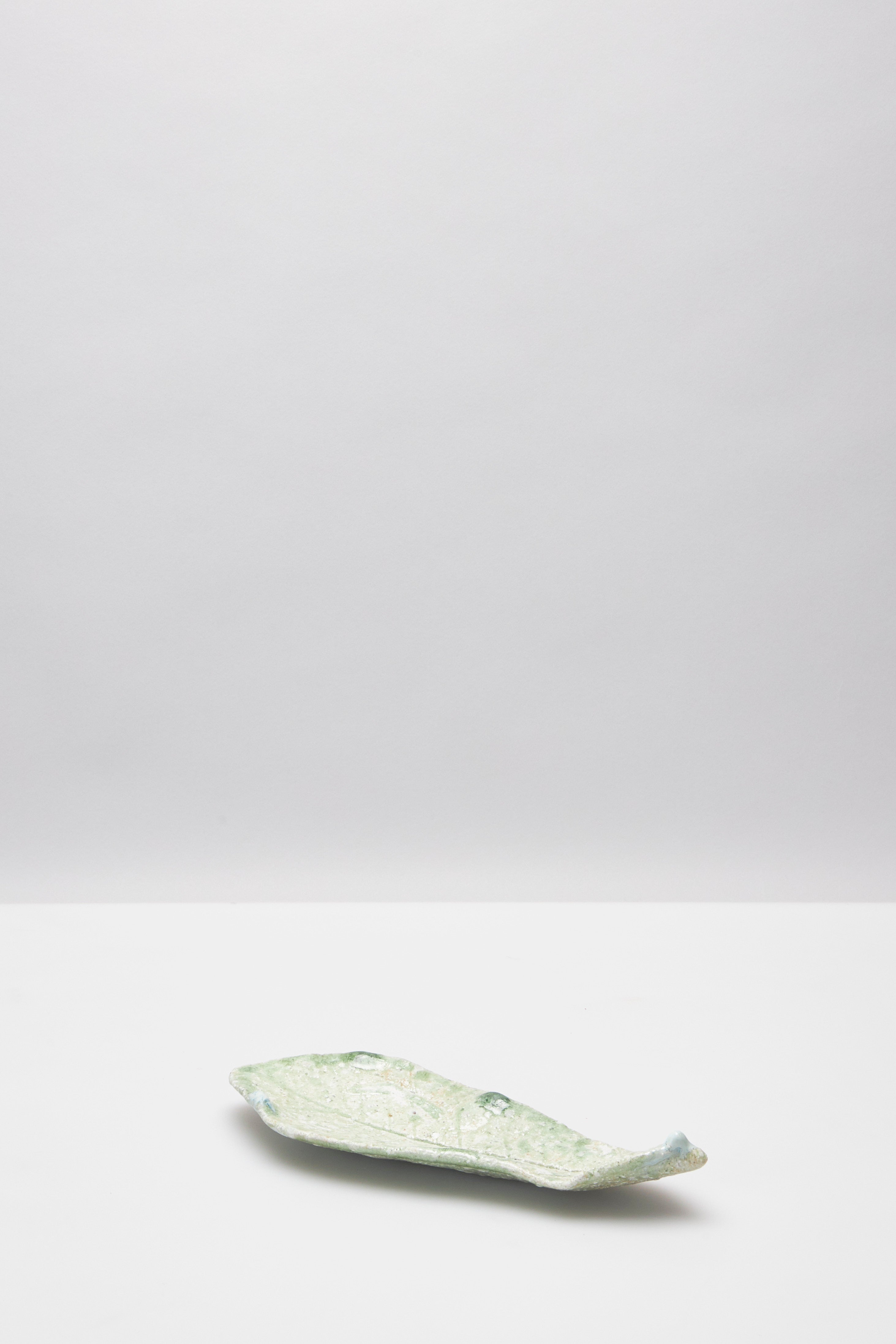 鏡原 愛莉 ｜PITCHER – ATELIERMO