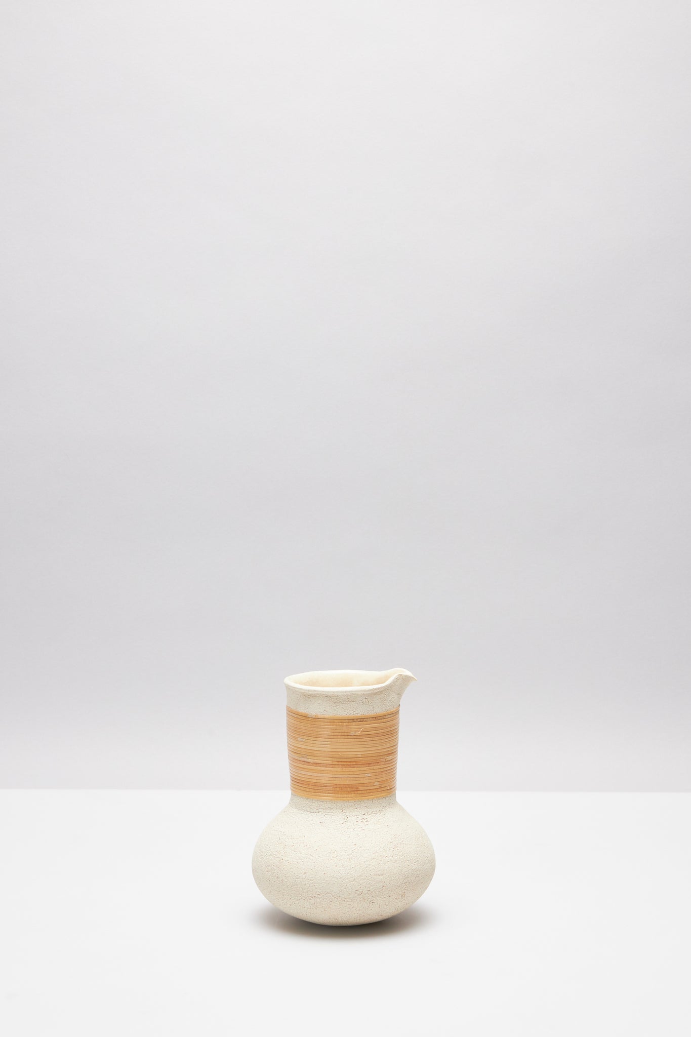 鏡原 愛莉 ｜PITCHER – ATELIERMO