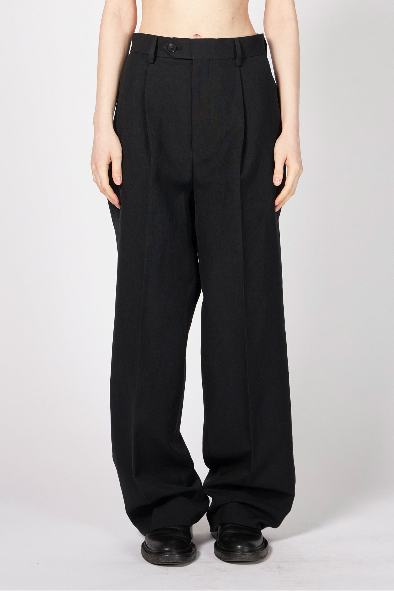 WOOL COTTON LINEN OX ONE-TUCK SLACKS – ATELIERMO