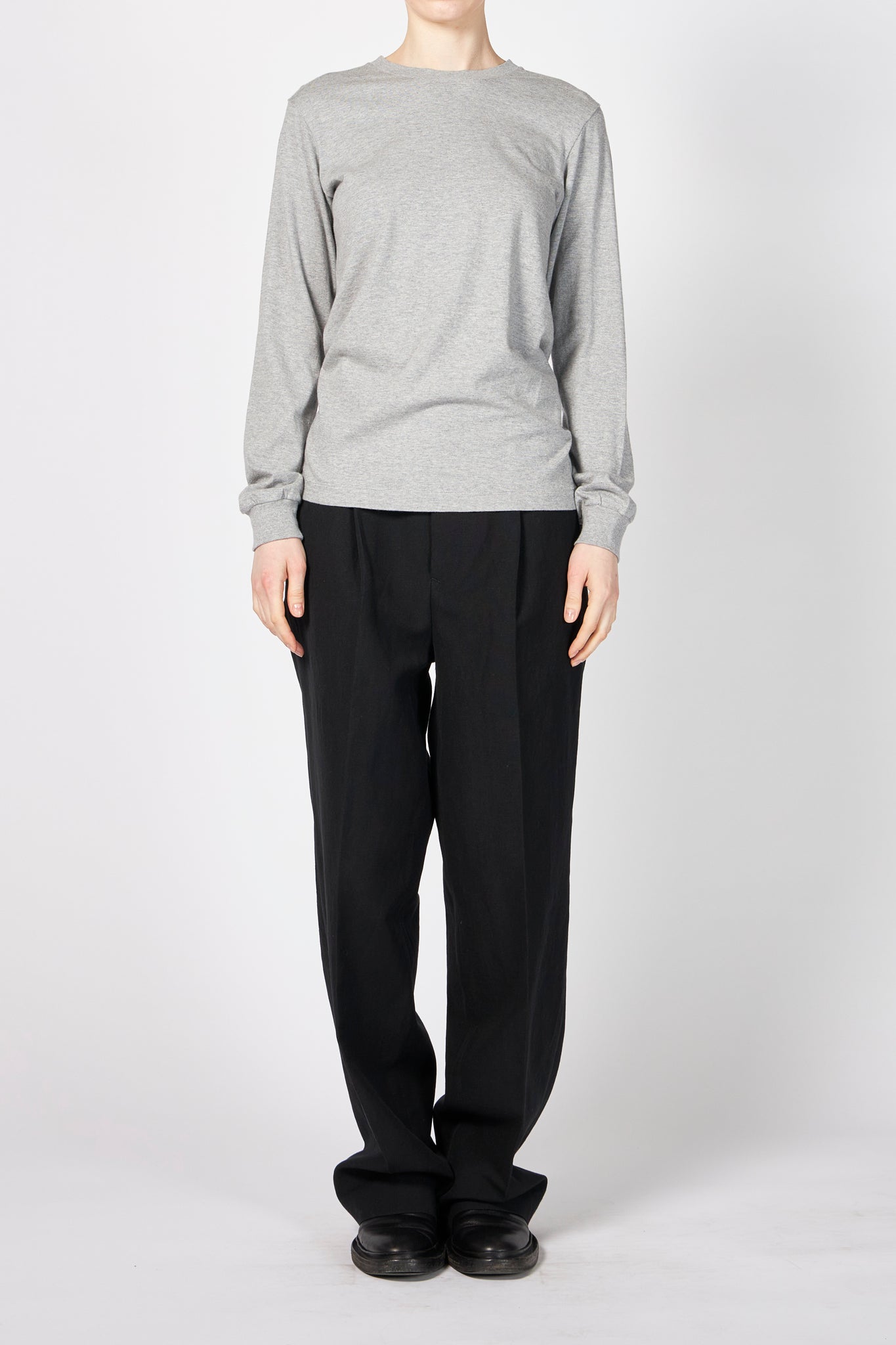 SEAMLESS L/S TEE – ATELIERMO