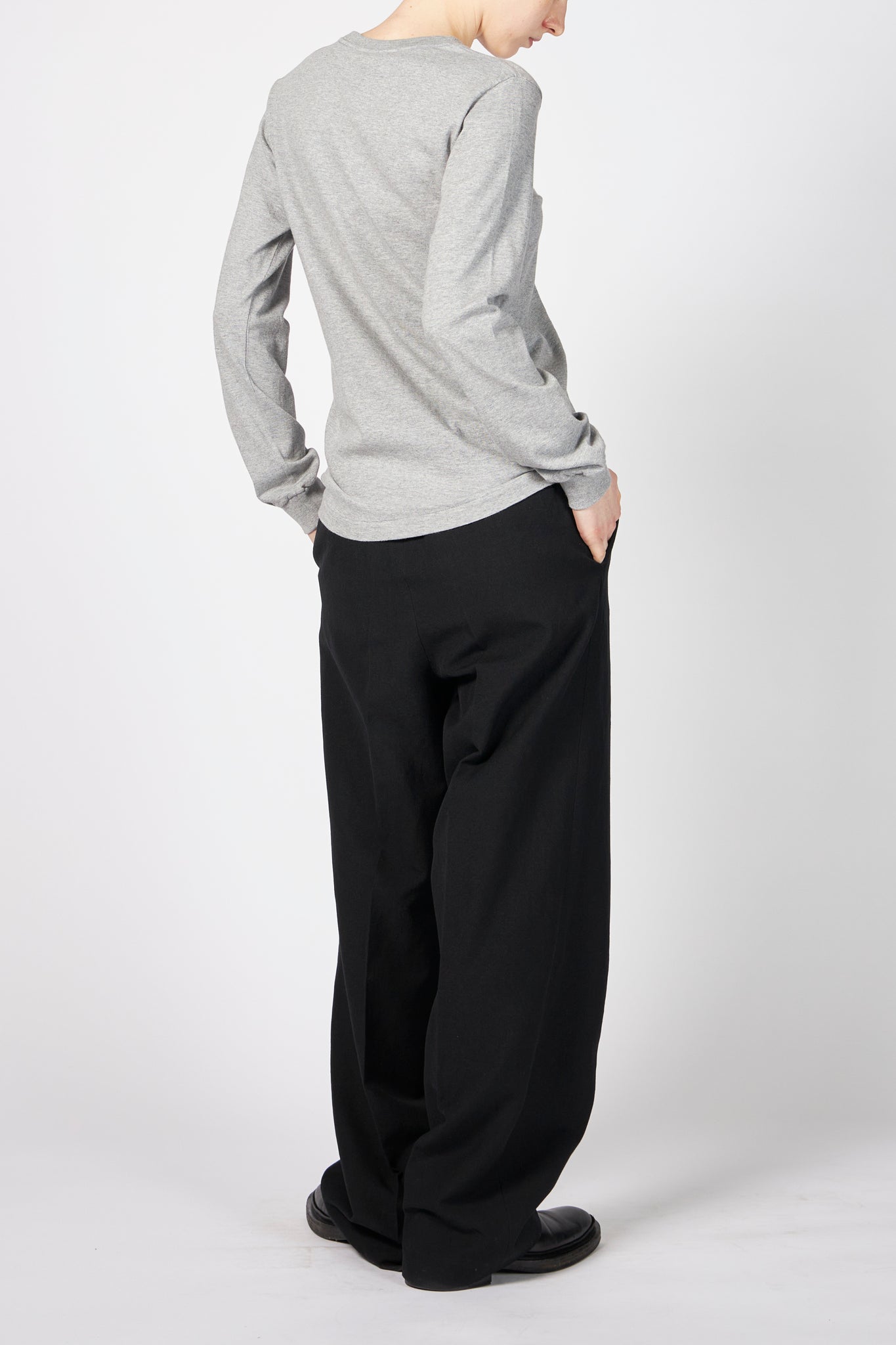 SEAMLESS L/S TEE – ATELIERMO