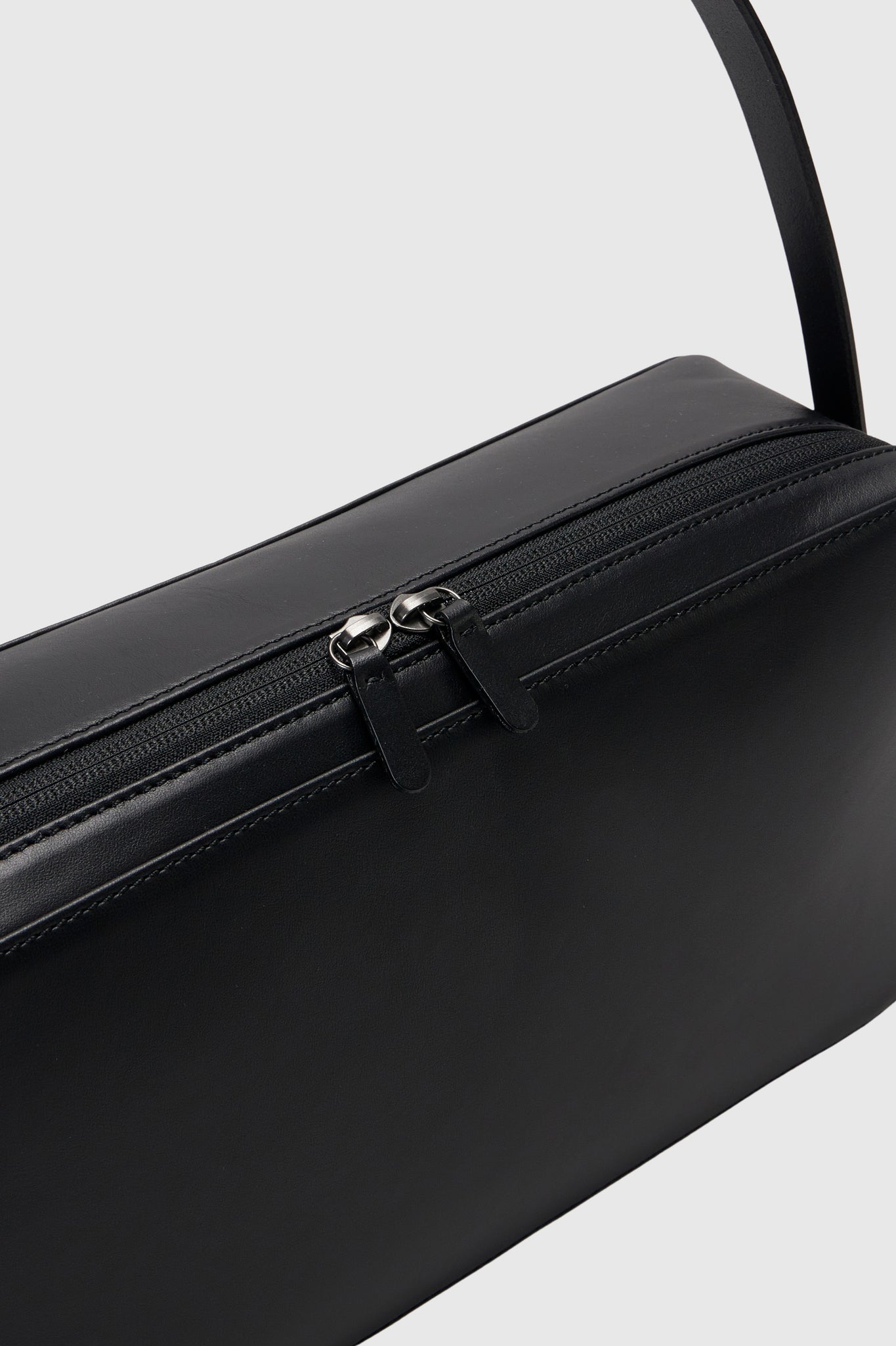 LEATHER SQUARE BAG MADE BY AETA – ATELIERMO