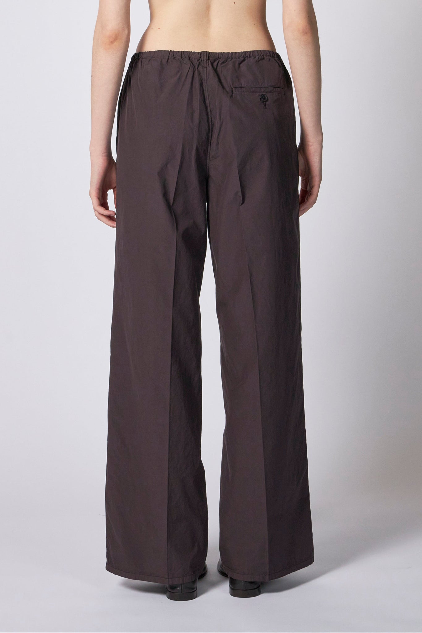 GARMENT-DYED FINX SHUTTLE WEATHER DRAWSTRING PANTS – ATELIERMO
