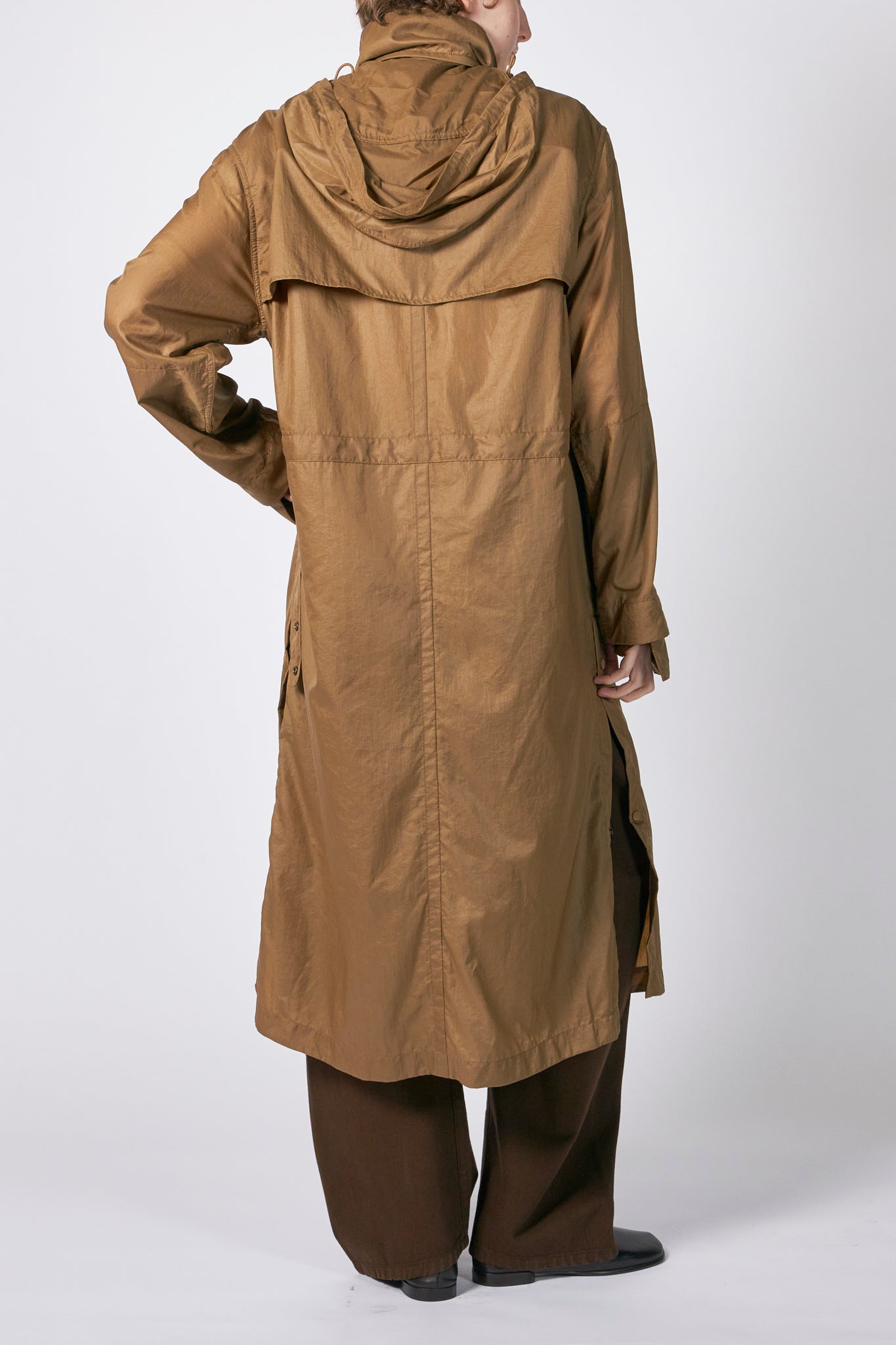 HOODED RAINCOAT – ATELIERMO
