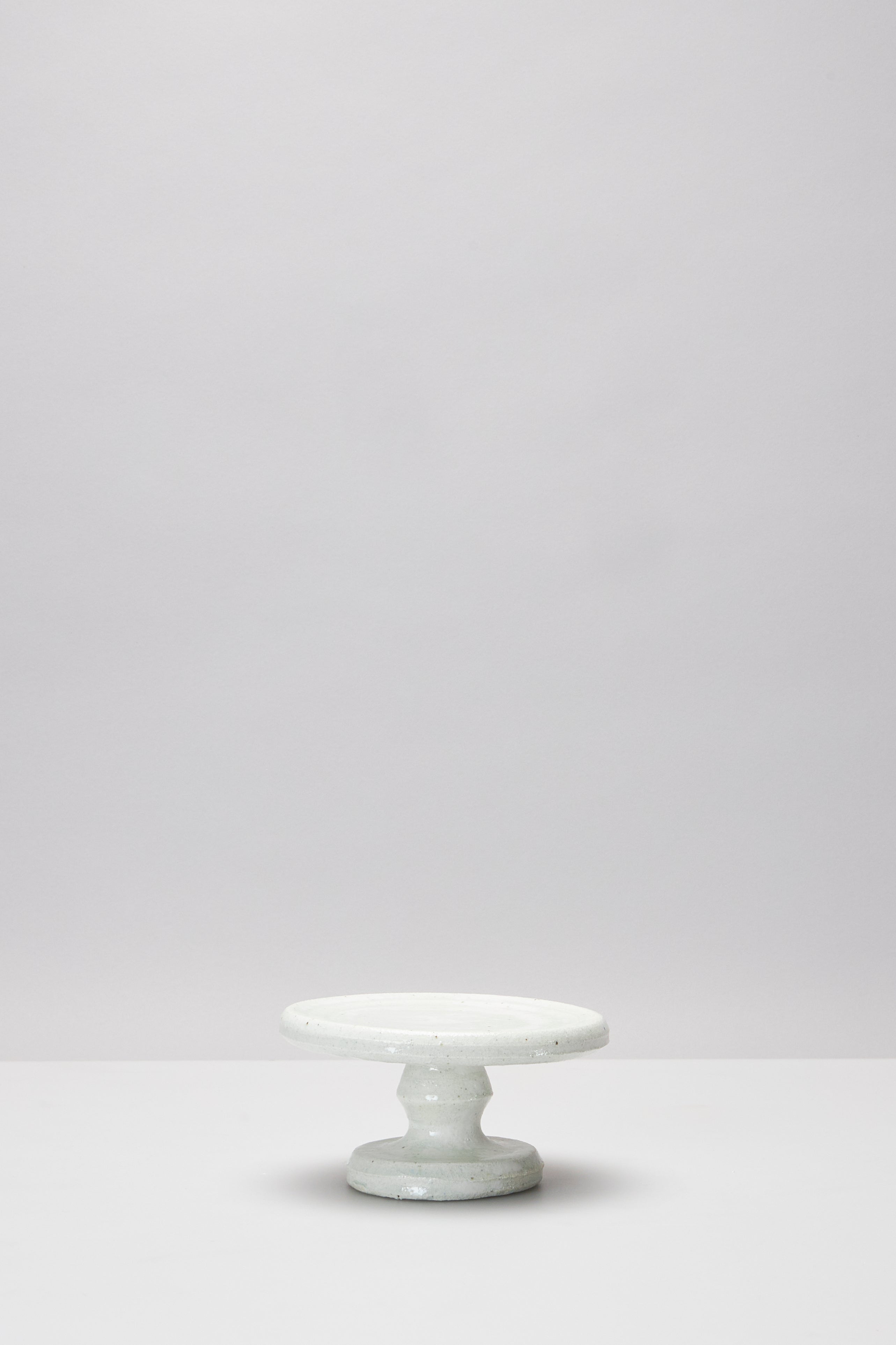 辻村 唯｜NATURAL ASH GLAZE HOBA LEAF SMALL PLATE – ATELIERMO