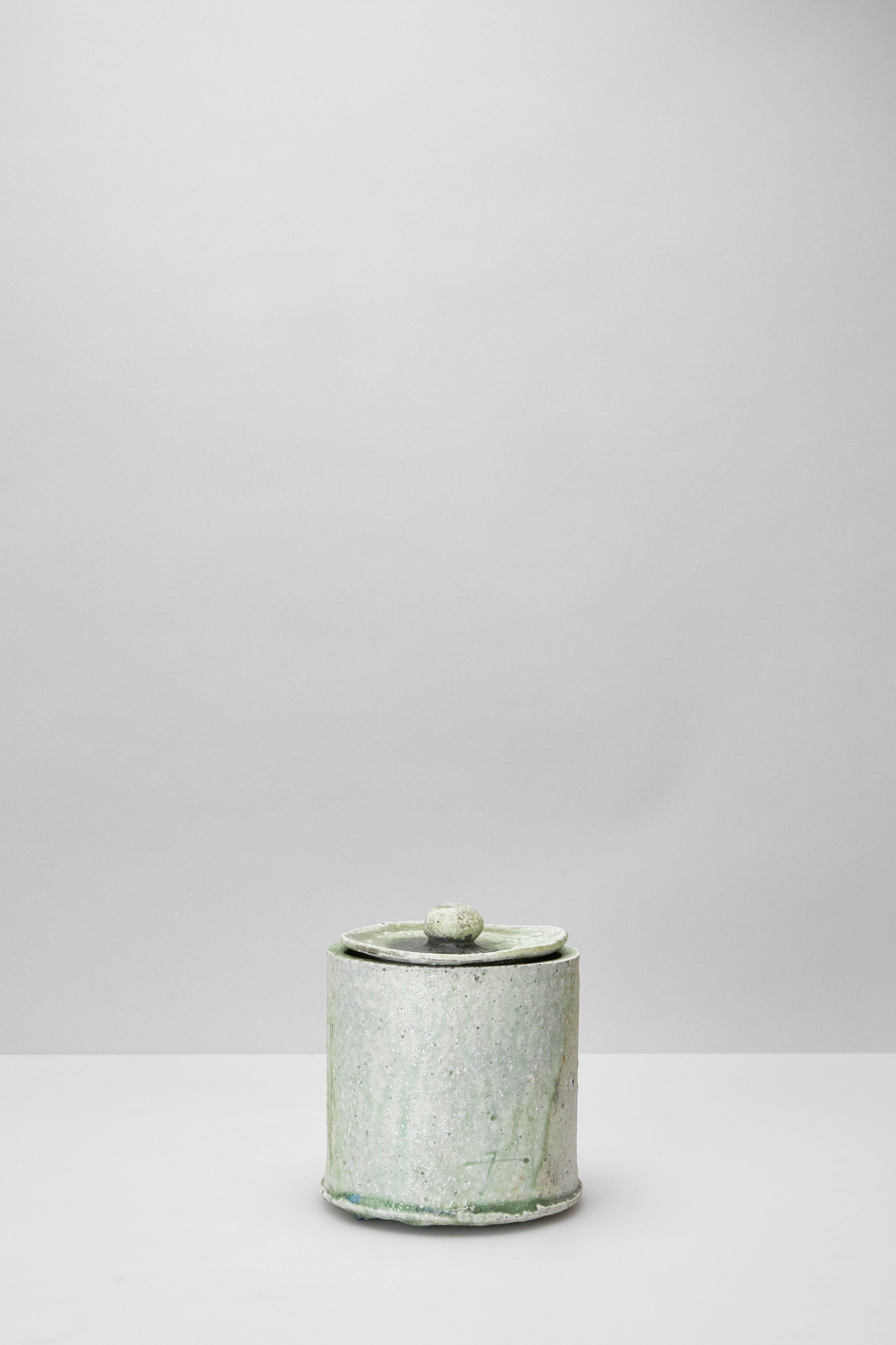 辻村 唯｜NATURAL ASH GLAZE FLOWER BUCKET L – ATELIERMO