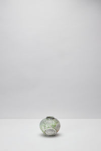 辻村 唯｜NATURAL ASH GLAZE SHORT-NECK VASE B – ATELIERMO
