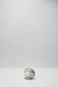辻村 唯｜NATURAL ASH GLAZE SHORT-NECK VASE A – ATELIERMO