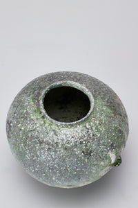 辻村 唯｜NATURAL ASH GLAZE SHORT-NECK VASE A – ATELIERMO