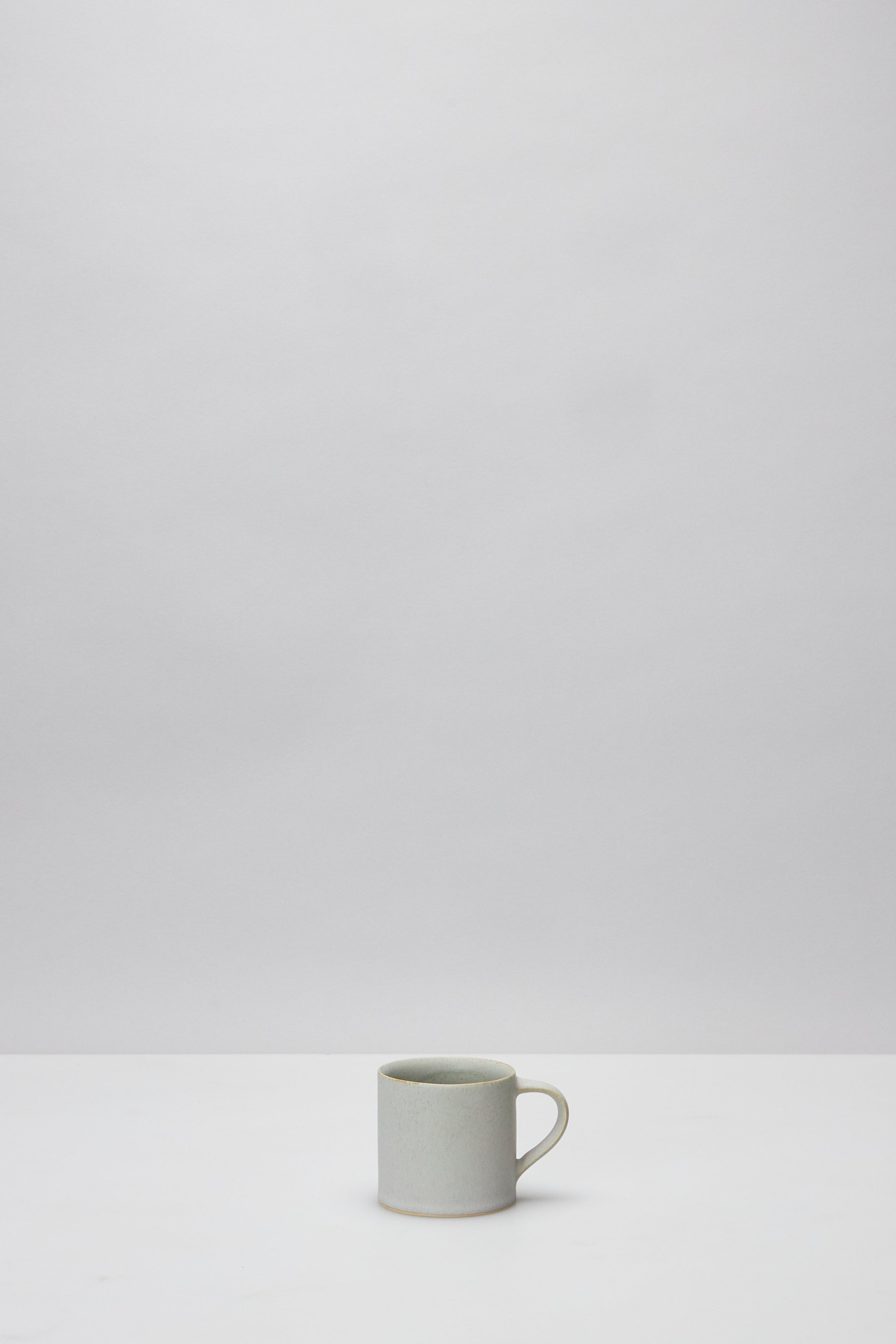 鏡原 愛莉 ｜PITCHER – ATELIERMO