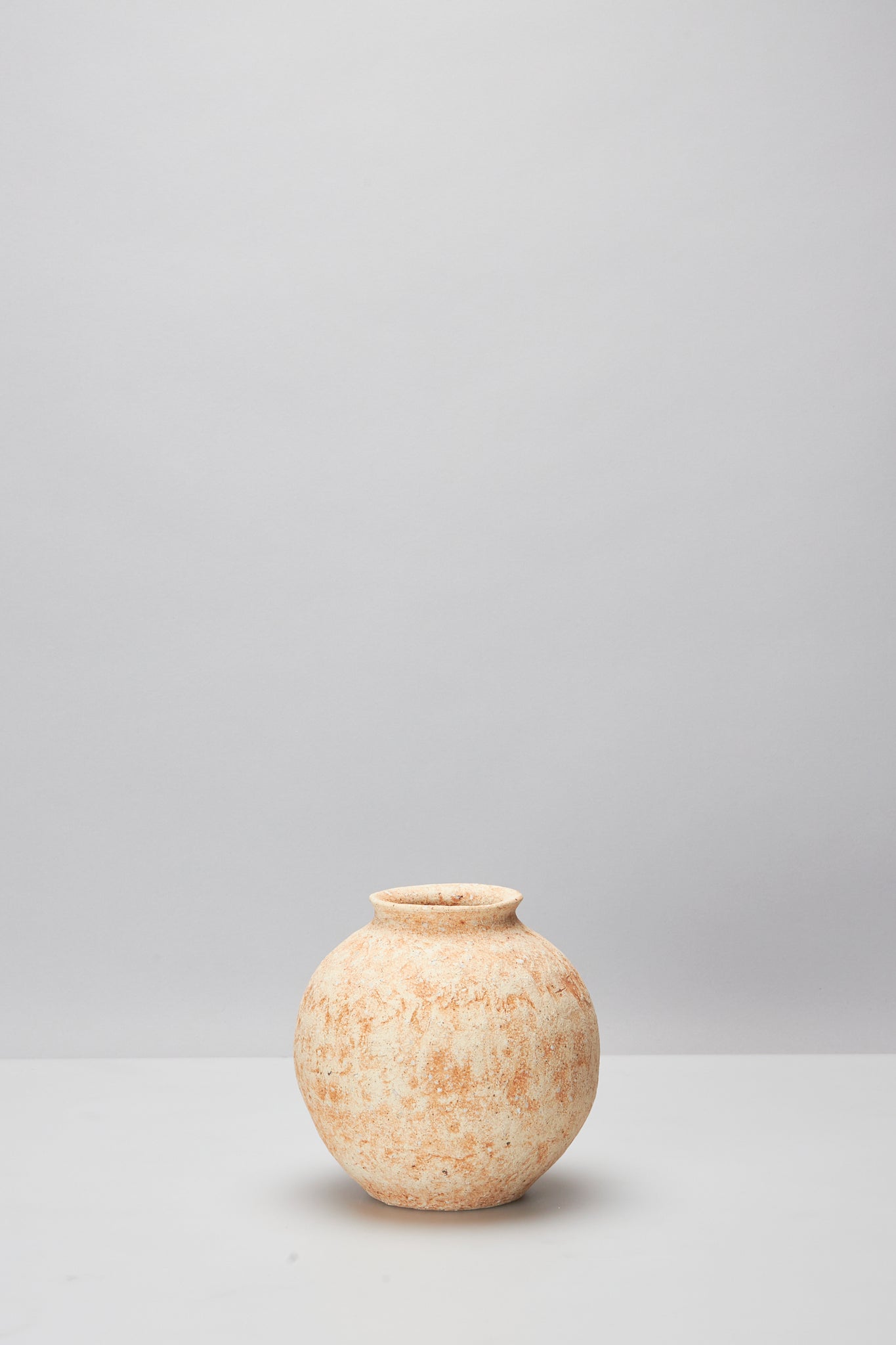 厚川文子 白丸壺 多治見 生活工芸　★未使用品 厚川 文子｜ARATSUCHI ROUND VASE L – ATELIERMO