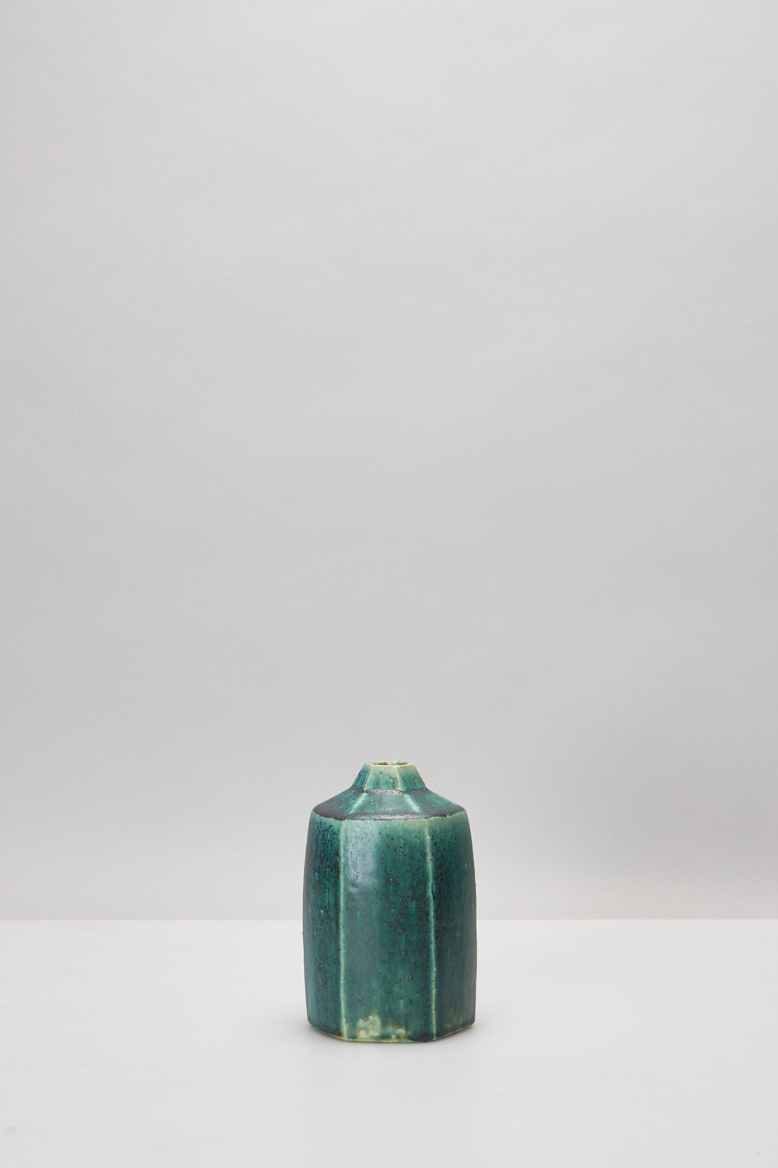 境 道一｜MANGANESE TEA SAUCER – ATELIERMO